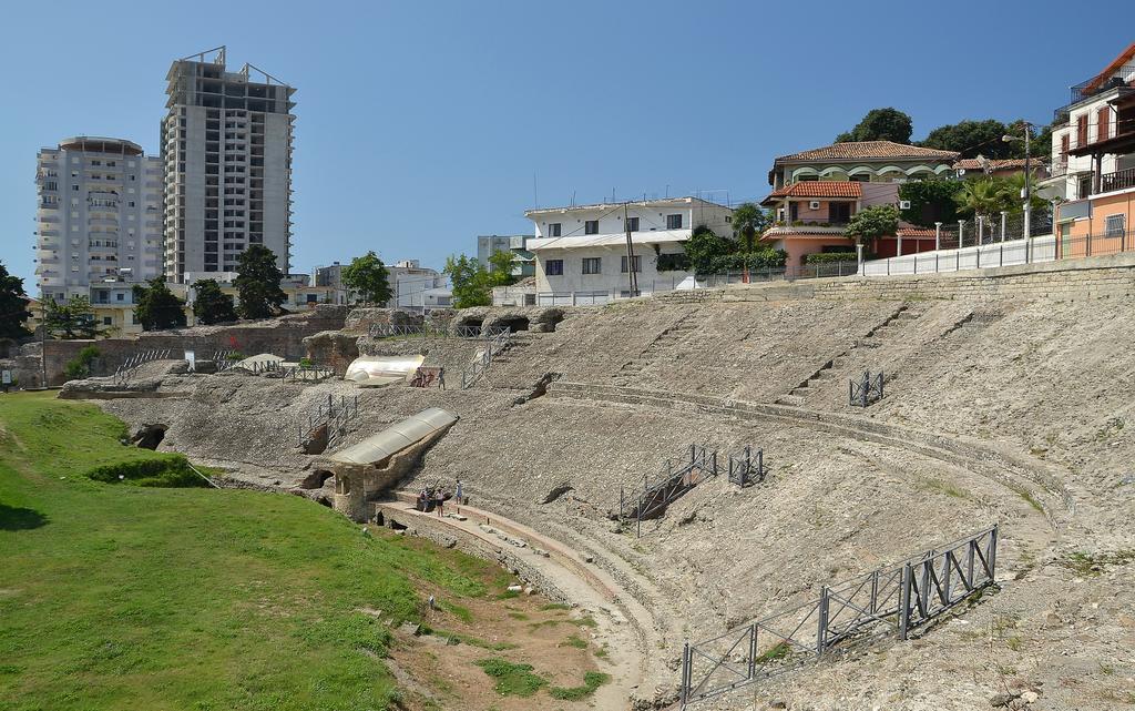 Maksimilian Apartament Durrës Zewnętrze zdjęcie